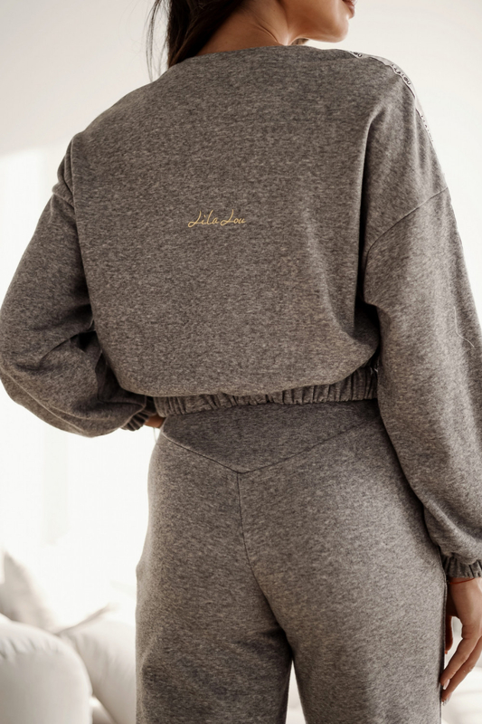 LIZZO grey tracksuit