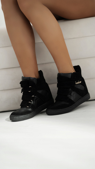 LILA LOU black sneakers
