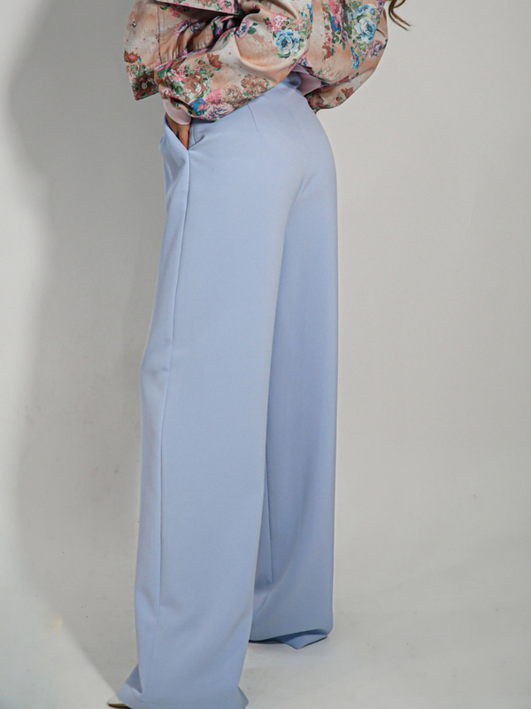 HEELS UP blue pants