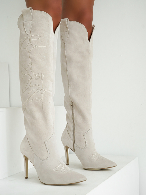 LILA LOU beige boots