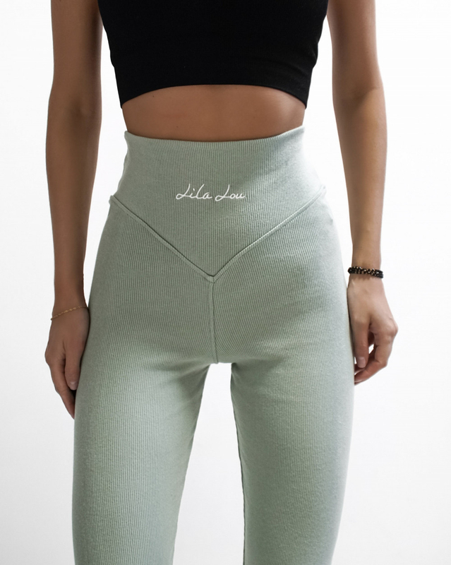 HYPNOTIZED ME olive leggings