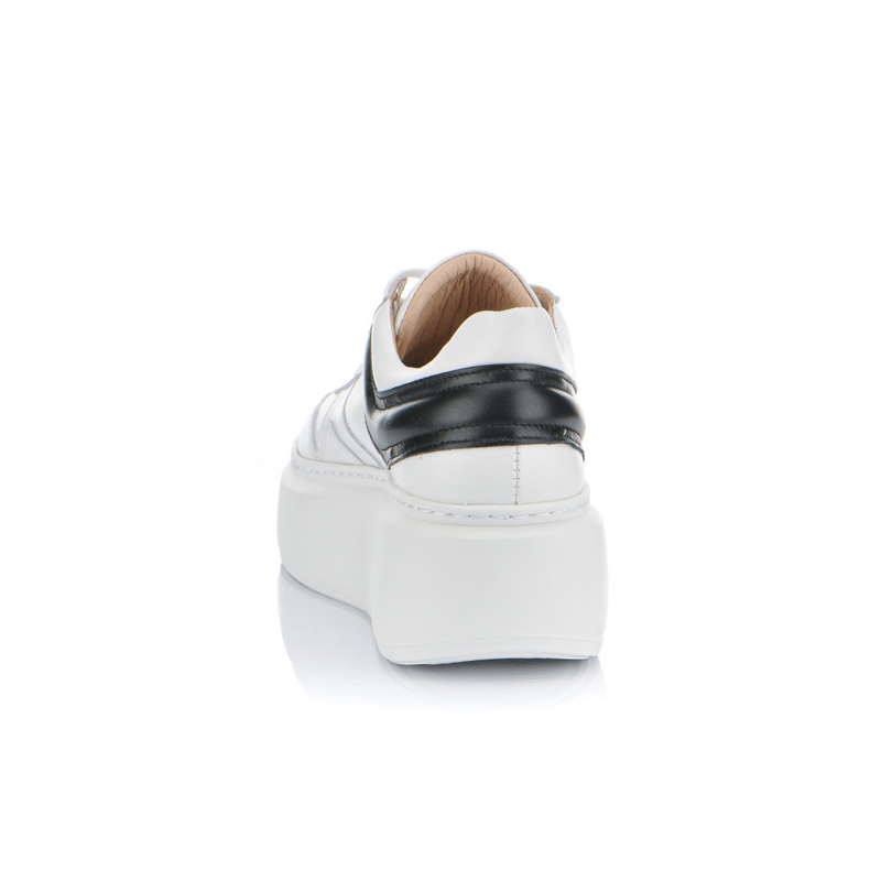 LILA LOU white sneakers