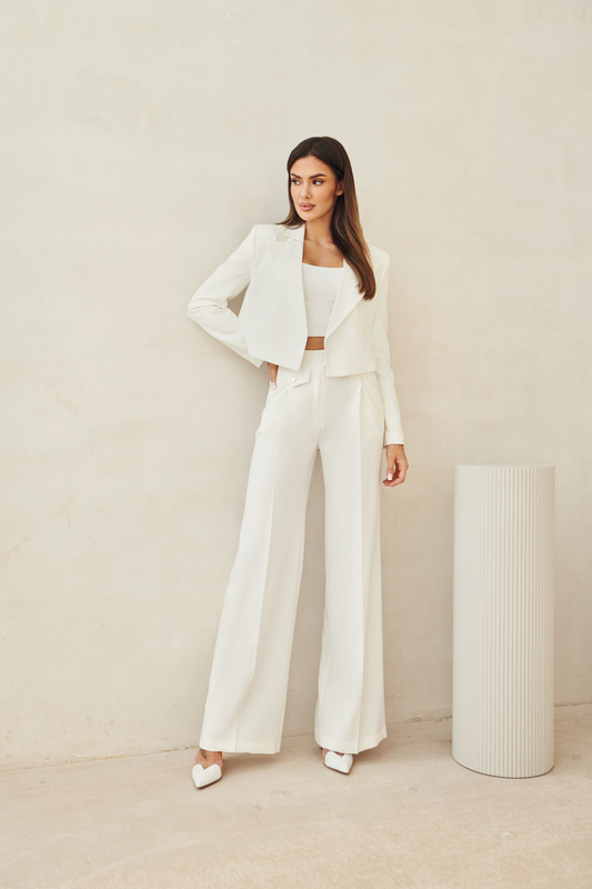BEYONCE off white suit