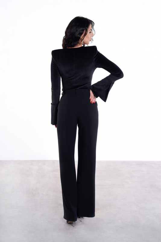 TAYLOR body black