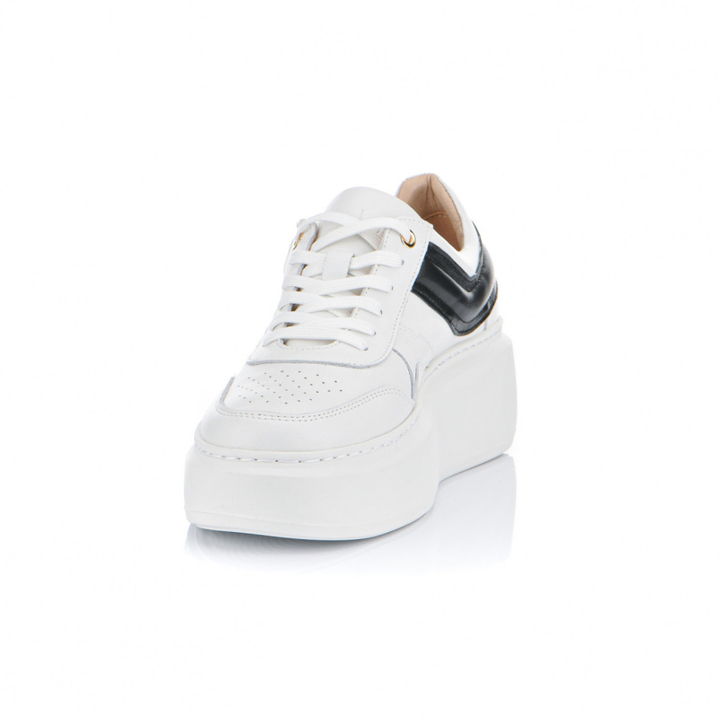 LILA LOU white sneakers