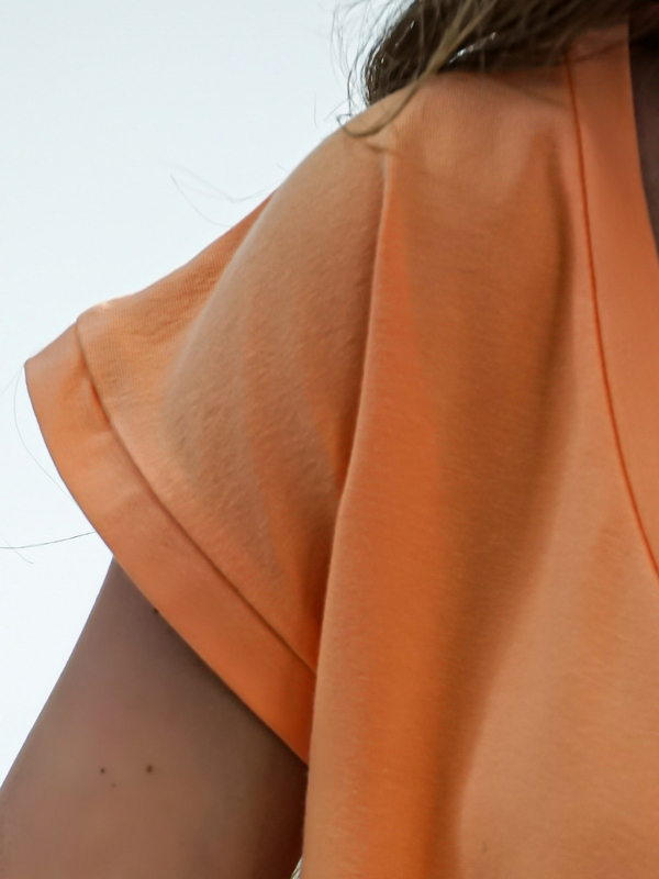 V-NECK T-shirt orange